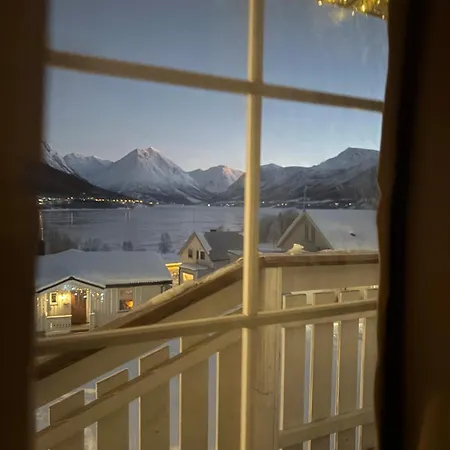 Newly Renovated Fjord View Retreat 20 Min From Tromso Tromso