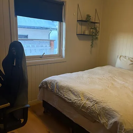 Apartment Newly Renovated Fjord View Retreat 20 Min From Tromso *