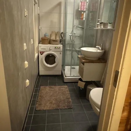 Newly Renovated Fjord View Retreat 20 Min From Tromso Apartment