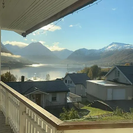 Newly Renovated Fjord View Retreat 20 Min From Tromso *