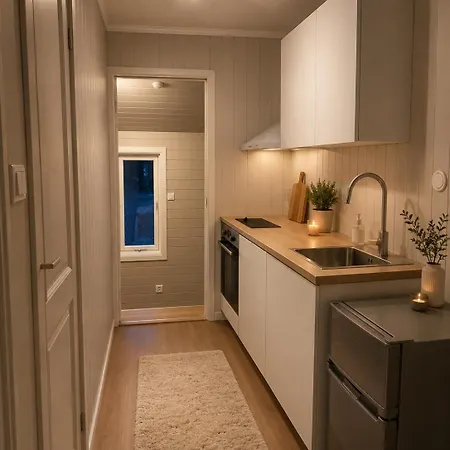 Newly Renovated Fjord View Retreat 20 Min From *