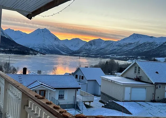 Cozy By Fjord And Northern Lights Opportunities Appartamento Tromsø